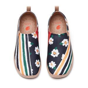 UIN Women's Sneaker Canvas Slip-On Ladies Travel Shoes (Daisy Stripes Toledo)